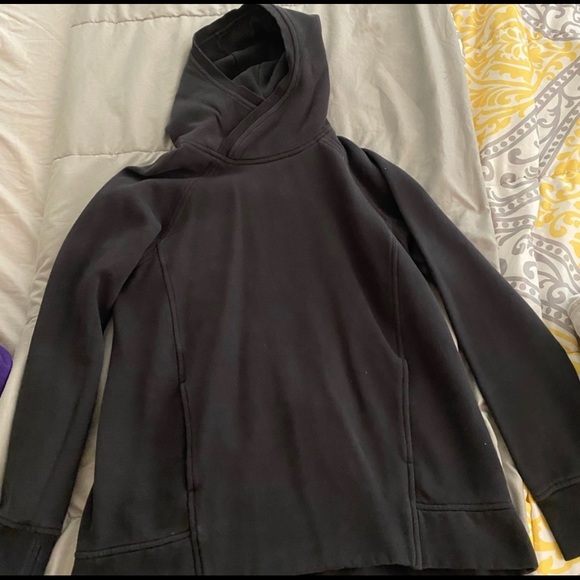 Sweatshirt - Picture 1 of 1